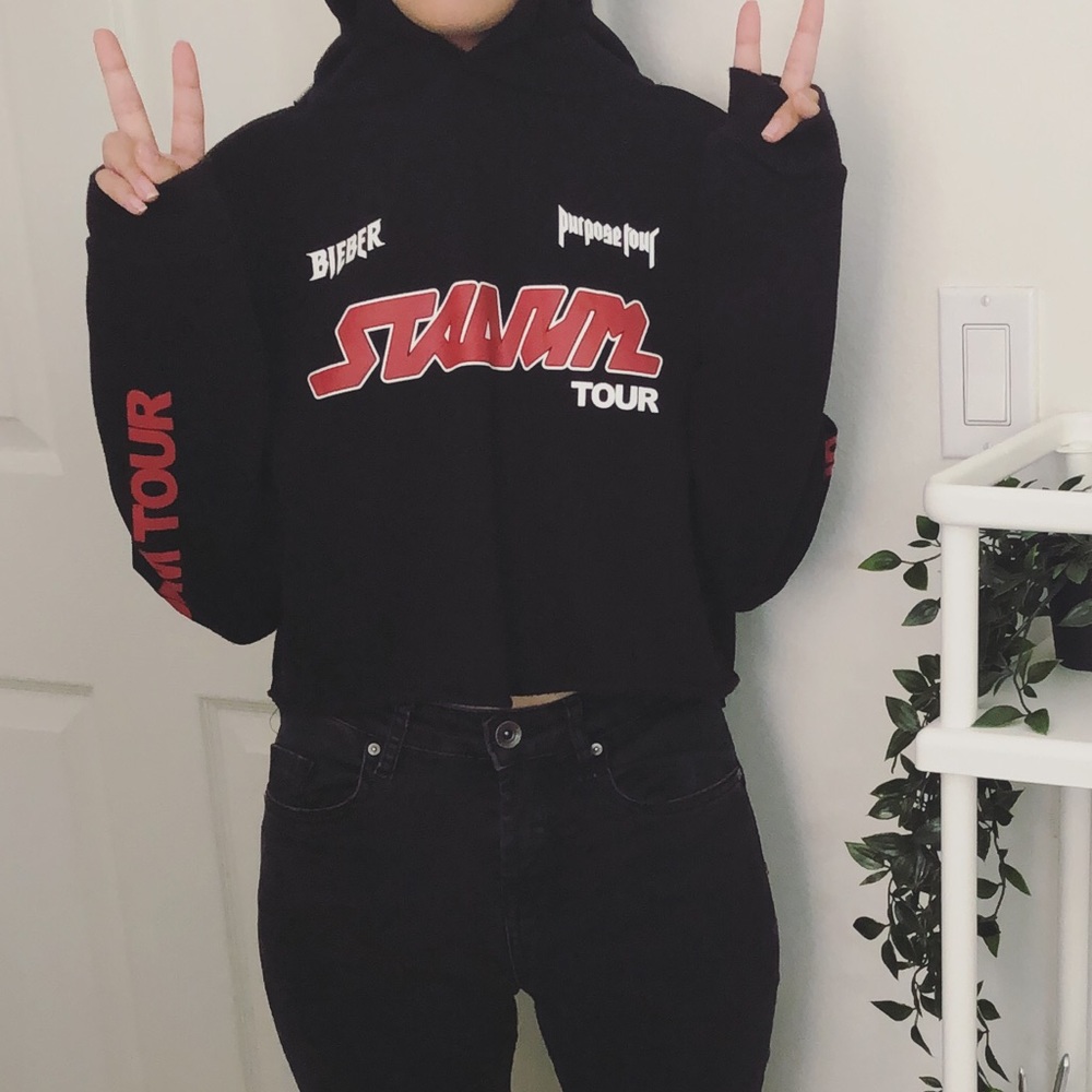 Justin Bieber sweater